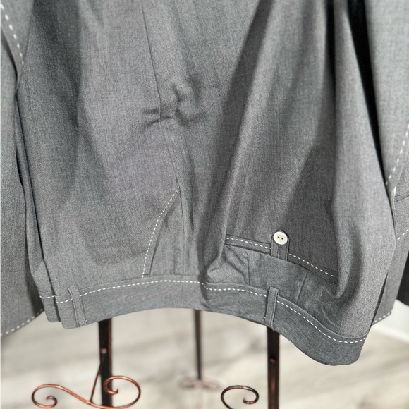 Pursuits Ltd. women’s plus size gray suit separate set - Picture 12 of 13